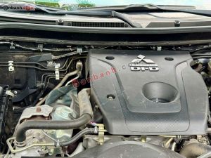Xe Mitsubishi Triton Athlete 4x2 AT Mivec 2021