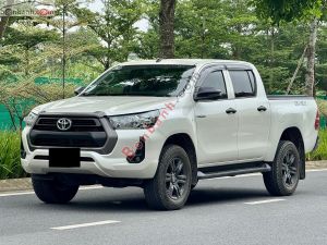 Xe Toyota Hilux 2.4L 4x2 MT 2020