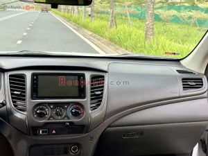 Xe Mitsubishi Triton 4x2 AT Mivec 2021