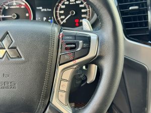 Xe Mitsubishi Triton 4x2 AT Mivec Premium 2021