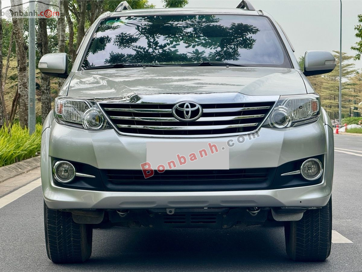 Toyota Fortuner 2.7V 4X2 AT 2016