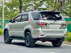 Xe Toyota Fortuner 2.7V 4X2 AT 2016