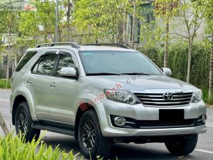 Xe Toyota Fortuner 2.7V 4x4 AT 2015