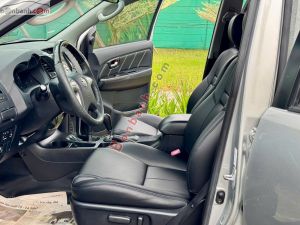 Xe Toyota Fortuner 2.7V 4x4 AT 2015