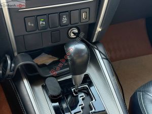 Xe Mitsubishi Triton 4x4 AT Mivec Premium 2020