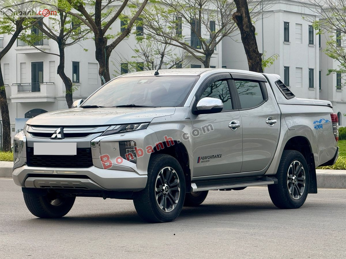 Mitsubishi Triton 4x4 AT Mivec Premium 2021