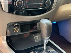 Xe Nissan Navara EL A-IVI 2.5 AT 2WD 2020