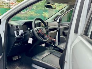 Xe Ford Ranger XLS 2.0L 4x2 AT 2024