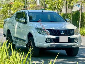 Xe Mitsubishi Triton 4x4 AT Mivec 2017