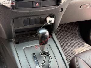 Xe Mitsubishi Triton 4x2 AT 2019